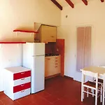 Ghisonaccia Apartment Near Sandy Beach Apartamento