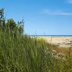 Apartamento Ghisonaccia Apartment Near Sandy Beach