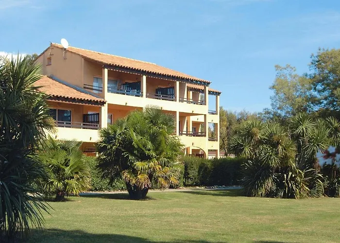 Ghisonaccia Apartment Near Sandy Beach Apartament